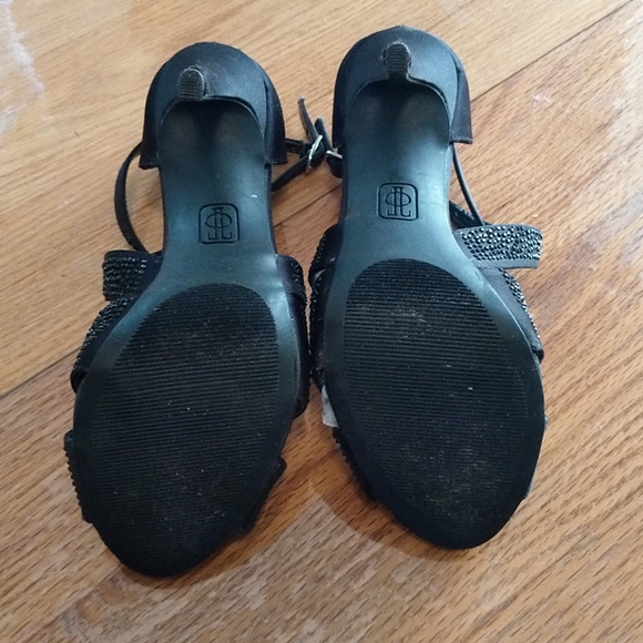 New JLo Strappy Heels - Picture 3 of 5